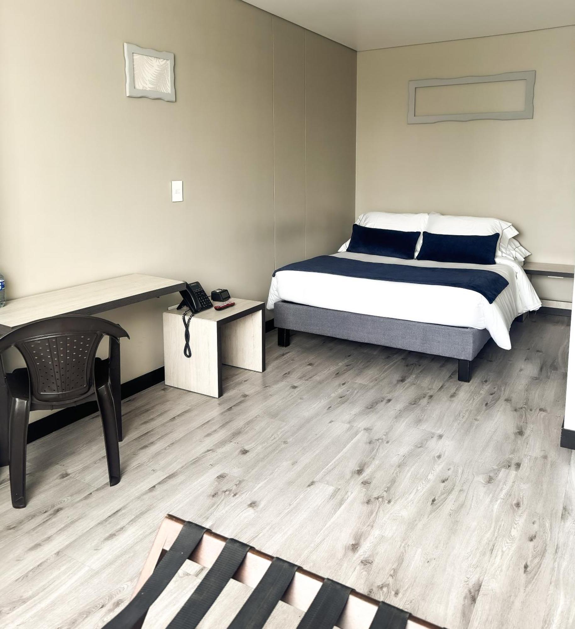 Hotel Wlh Silver Corferias Богота Екстериор снимка