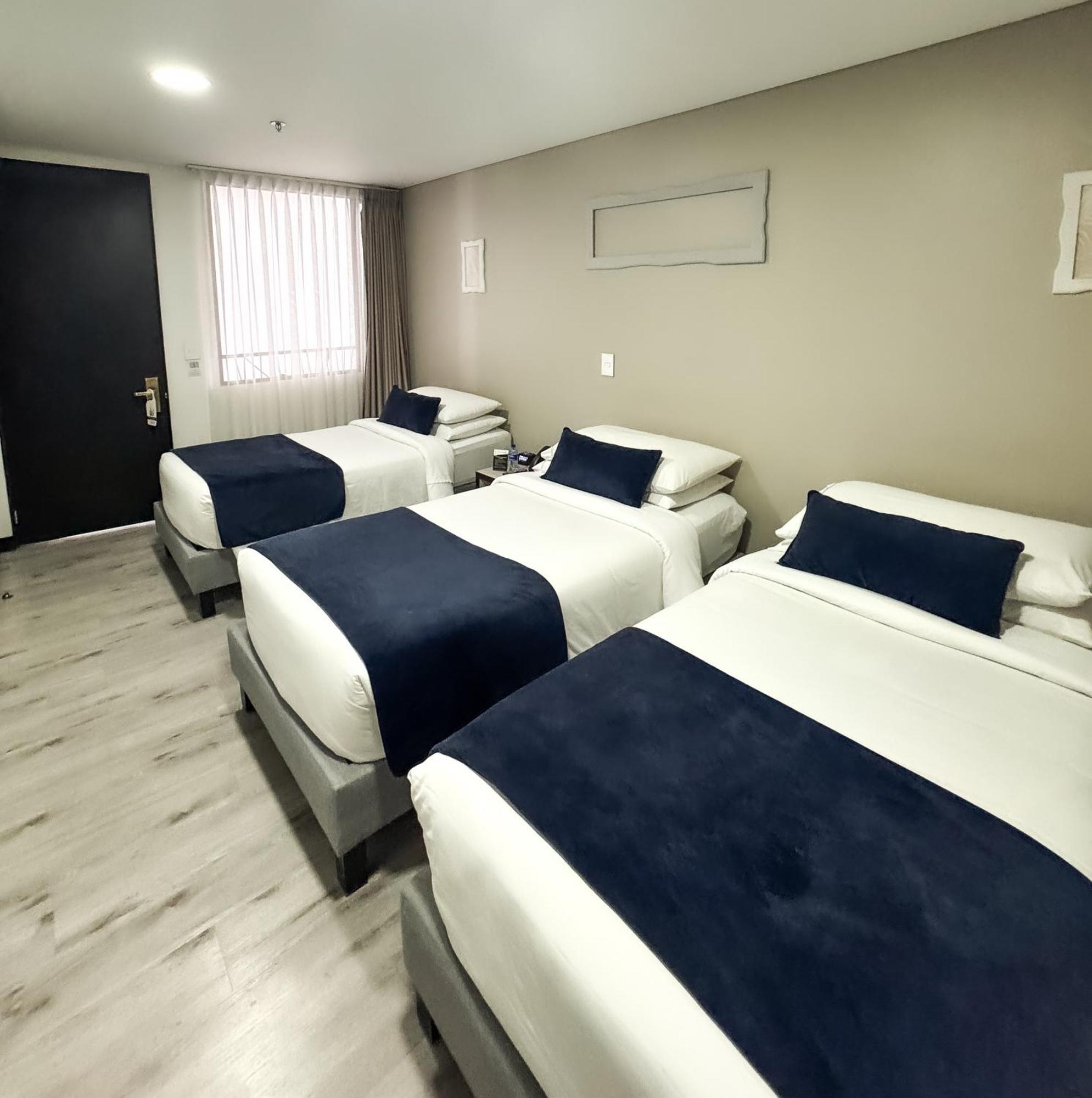 Hotel Wlh Silver Corferias Богота Екстериор снимка