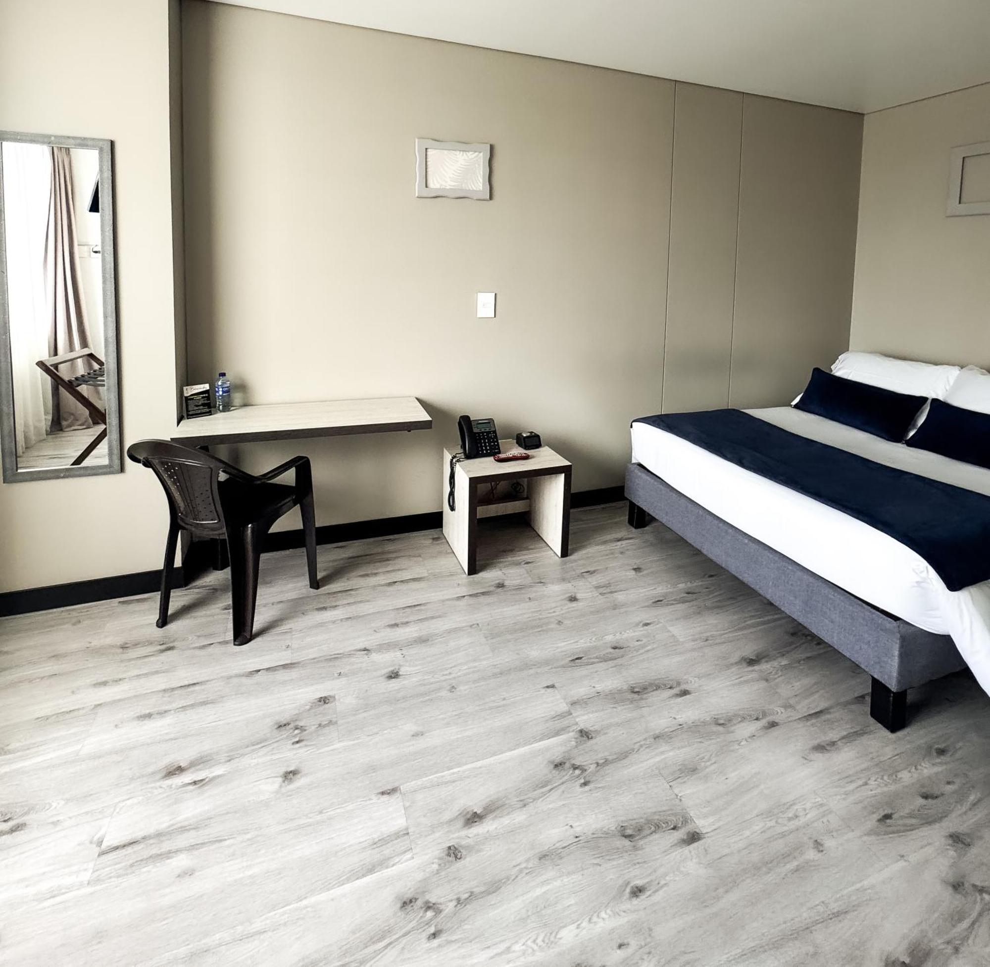 Hotel Wlh Silver Corferias Богота Екстериор снимка